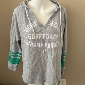 Victoria secret grey sweater size Medium